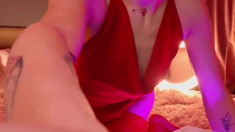 Sandy  online show from March 7, 1:20 am