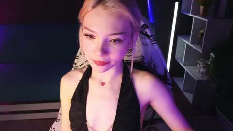 Sandy  online show from January 12, 1:11 am