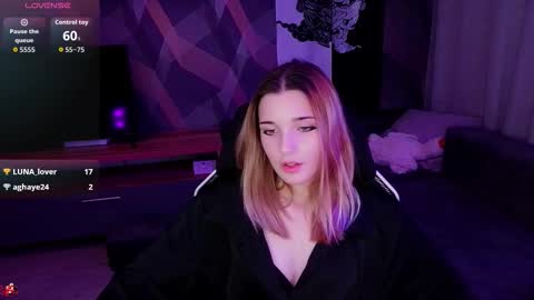 sandy_belle88 online show from October 2, 8:47 pm
