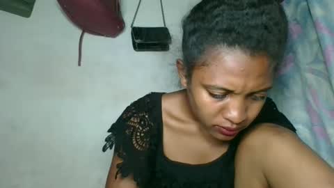 Snapshot of sanelie09 chatting on October 31, 7:18 pm sanelie09 online show from October 31, 7:18 pm