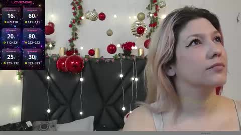 sanyaseraphine0 online show from November 18, 7:04 pm