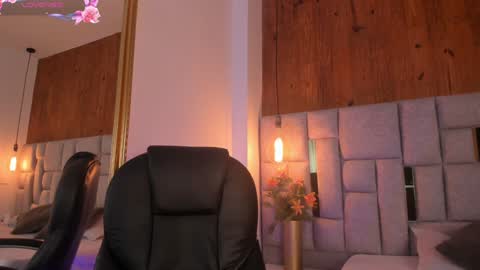 Snapshot of saori_newman chatting on December 27, 11:39 am Saori online show from December 27, 11:39 am