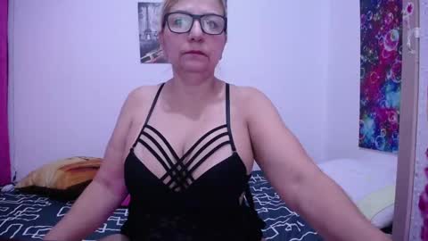 sara online show from February 6, 11:31 am