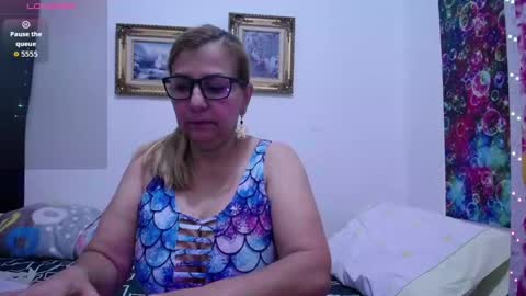 sara online show from October 4, 3:38 pm