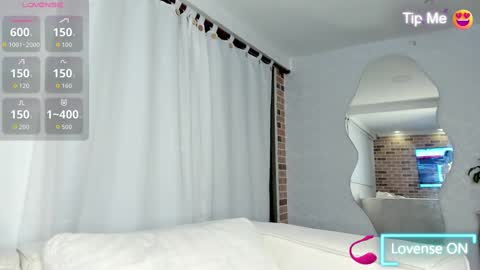 sara online show from September 22, 12:53 am