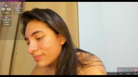 sara_len online show from October 21, 7:29 pm