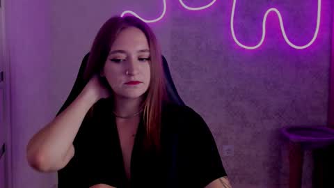 Sara online show from September 9, 8:41 pm