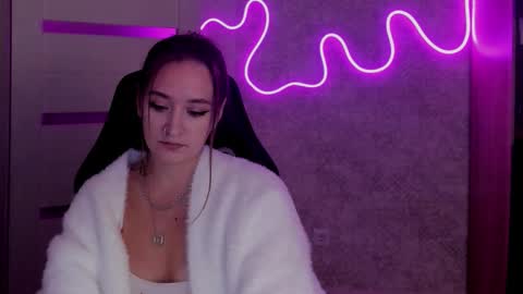 Sara online show from October 2, 6:57 pm