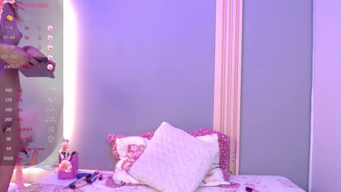 sara_slim_ online show from September 12, 3:30 pm
