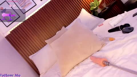 sara online show from December 5, 4:34 am