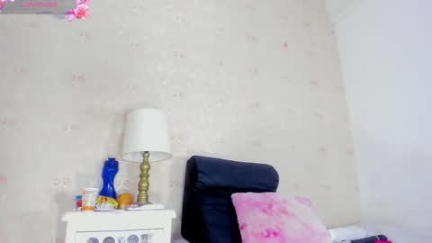Snapshot of saraacollinss chatting on October 15, 8:55 pm saraacollinss online show from October 15, 8:55 pm