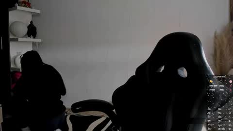 Snapshot of saraadesire chatting on October 14, 5:15 pm Sara online show from October 14, 5:15 pm