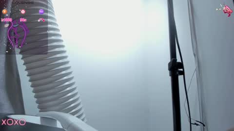   online show from February 5, 10:08 am