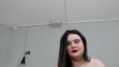 saraelise online show from September 28, 5:47 am