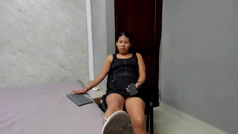 Sarah online show from November 24, 11:45 am