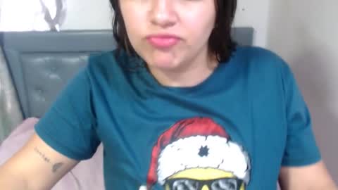 sarah online show from November 22, 7:49 pm