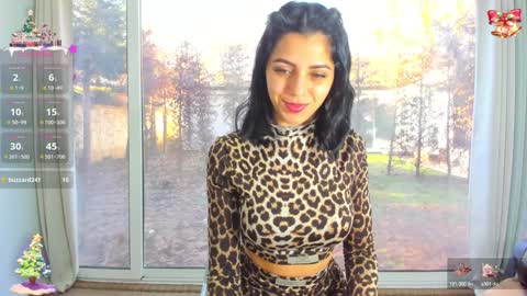 Snapshot of sarah_blake_ chatting on December 20, 9:32 am Sara online show from December 20, 9:32 am