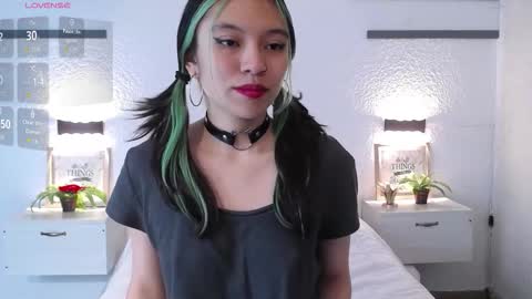 Sarah online show from March 5, 2:46 pm