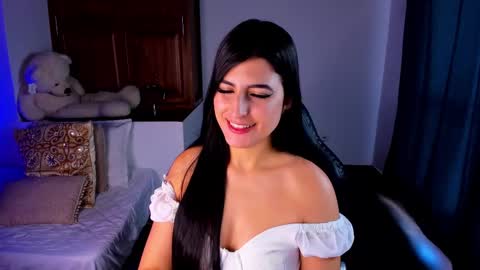 Snapshot of sarah_montale chatting on February 23, 8:07 pm Sarah Independent model online show from February 23, 8:07 pm
