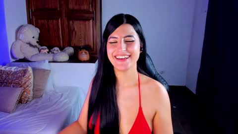 Snapshot of sarah_montale chatting on December 14, 11:01 pm Sarah Independent model online show from December 14, 11:01 pm