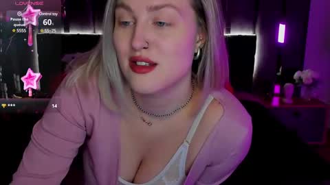 Sarah online show from March 1, 1:11 am