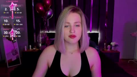 Sarah online show from March 12, 1:03 am