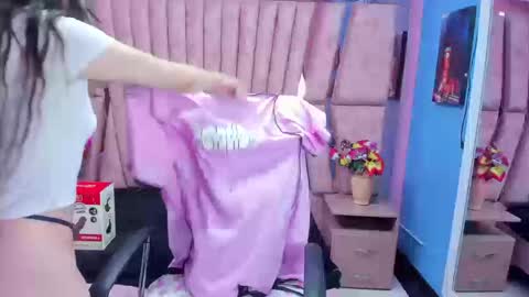 Sarah online show from March 20, 4:45 pm