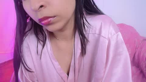 sarahajhoness online show from April 1, 7:55 pm