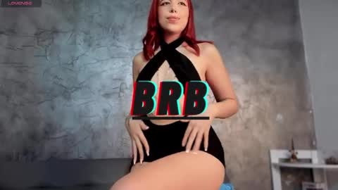 sarahgrant_ online show from October 16, 2:47 am