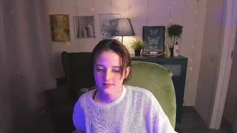 Sarah online show from June 6, 10:27 pm