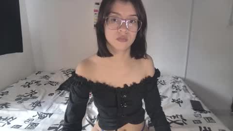 Snapshot of sarahsmitt chatting on September 19, 6:29 pm Sarah online show from September 19, 6:29 pm