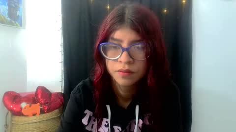 Snapshot of sarahsmitt chatting on February 24, 10:58 pm Sarah online show from February 24, 10:58 pm