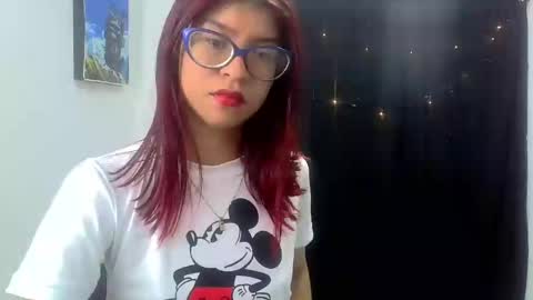 Snapshot of sarahsmitt chatting on February 20, 9:42 pm Sarah online show from February 20, 9:42 pm