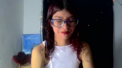 Snapshot of sarahsmitt chatting on February 27, 8:42 pm Sarah online show from February 27, 8:42 pm