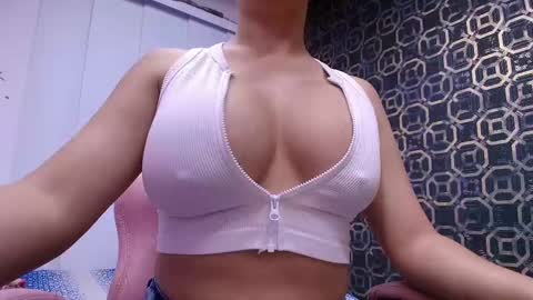Snapshot of sarak_ chatting on March 9, 11:58 am Sara online show from March 9, 11:58 am