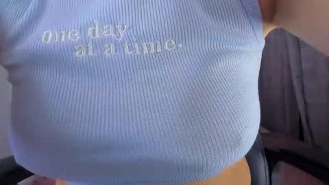 sara  online show from December 20, 3:03 am