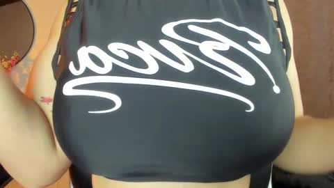 Snapshot of saramilf_69 chatting on September 12, 2:57 pm saramilf_69 online show from September 12, 2:57 pm