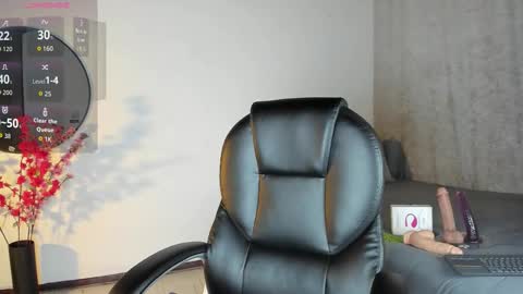 saramilf_69 online show from December 22, 1:25 pm