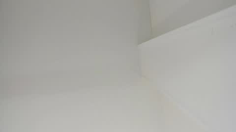 Snapshot of sarasaenz__ chatting on January 30, 11:11 am online show from January 30, 11:11 am