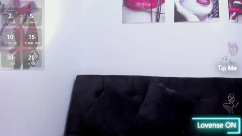 Saray Mendoza online show from April 15, 12:00 am