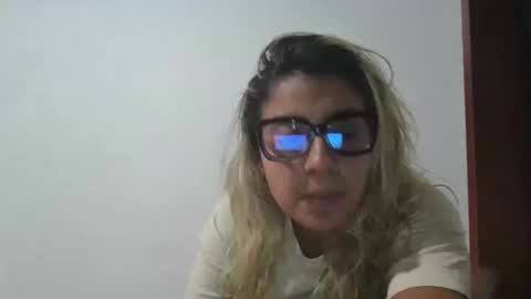 Snapshot of sarissmunera chatting on February 21, 8:05 pm sarissmunera online show from February 21, 8:05 pm