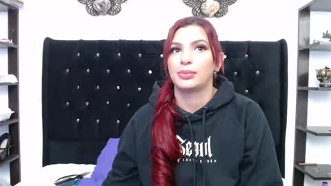 Snapshot of sarita_multisquirt chatting on March 2, 2:08 am Sara online show from March 2, 2:08 am