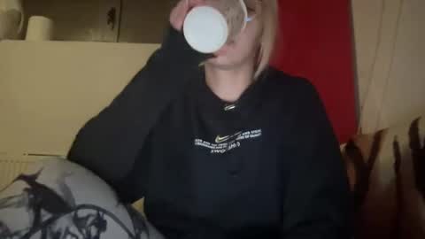 Sarrah online show from January 29, 5:24 pm