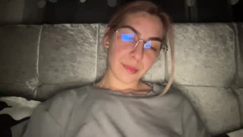 Sarrah online show from January 15, 10:57 pm