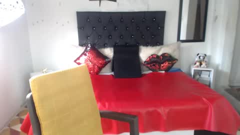 Snapshot of sasha_maturee chatting on December 31, 3:53 pm sasha maturee online show from December 31, 3:53 pm