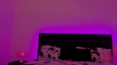 Snapshot of sashachase chatting on October 20, 4:48 am Sasha online show from October 20, 4:48 am