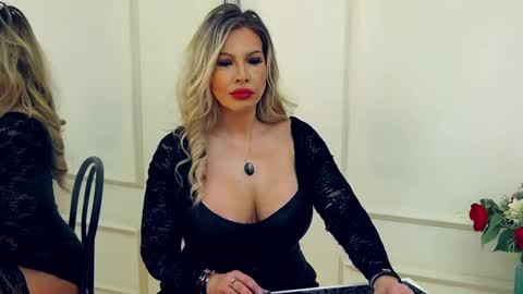 Snapshot of sashavaughn chatting on March 3, 6:20 am Sasha online show from March 3, 6:20 am