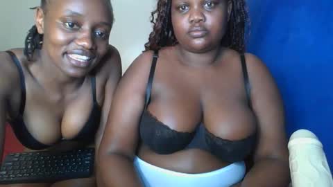 sassie_bee online show from September 28, 6:24 pm