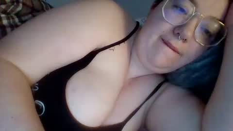 sassybell3 online show from February 25, 7:31 am