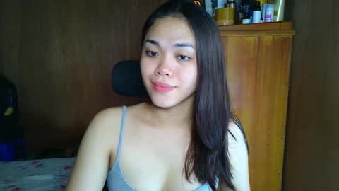 saszzyyumiie online show from October 29, 5:23 am